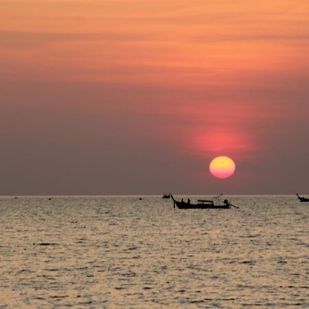 Phi Phi Seaside Bungalow Bagian luar foto