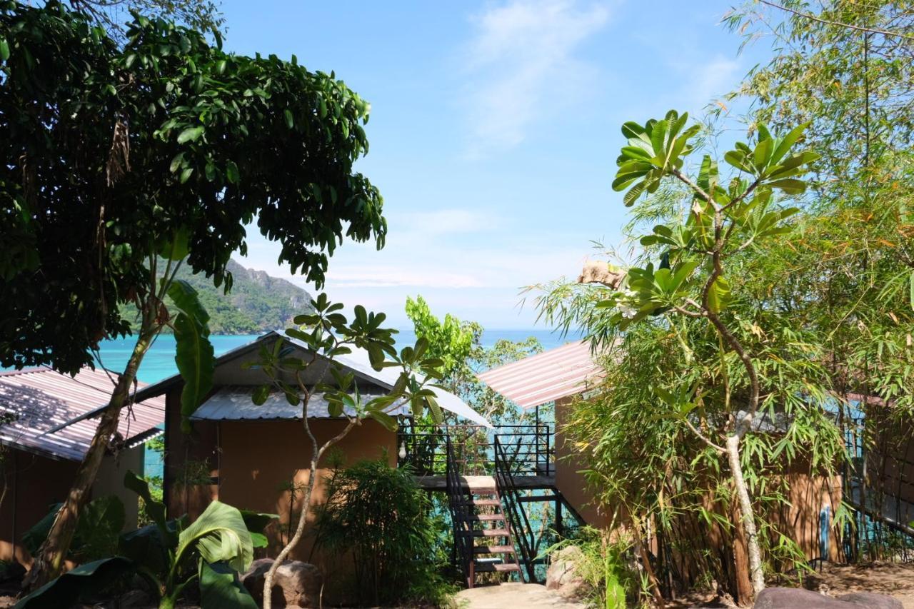 Phi Phi Seaside Bungalow Bagian luar foto