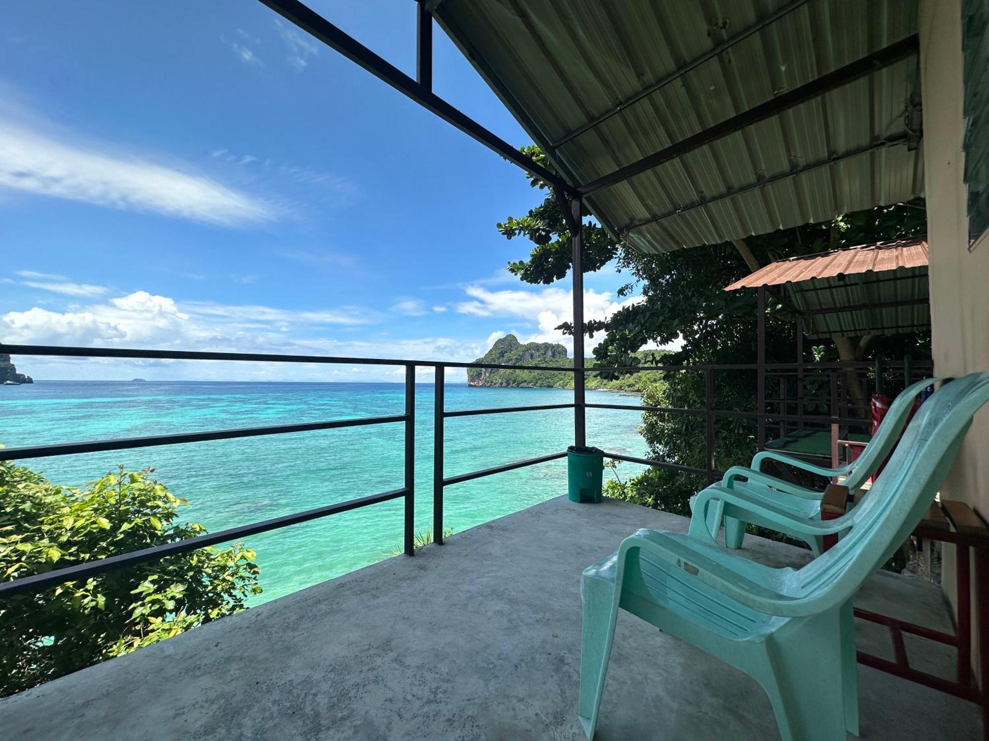 Phi Phi Seaside Bungalow Bagian luar foto