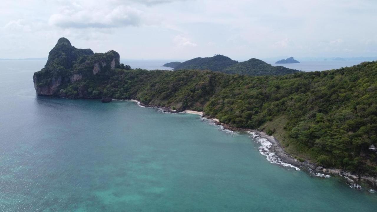 Phi Phi Seaside Bungalow Bagian luar foto
